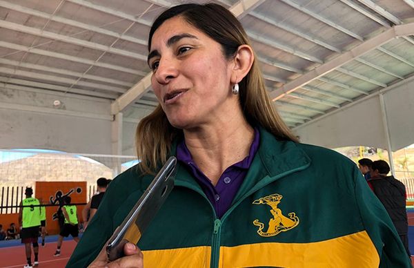 Gaby Alarcón, entrenadora nacional  de voleibol femenil ve buen nivel deportivo en Espartaqueada 