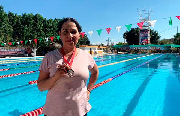 Tercer lugar para nadadoras de Zacatecas en Espartaqueada Deportiva