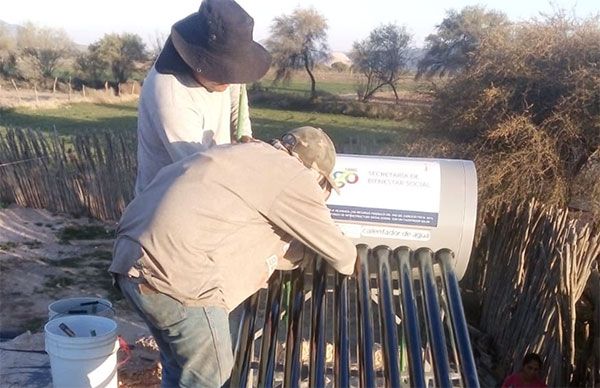 Beneficia Antorcha a familias con tecnología ecológica 