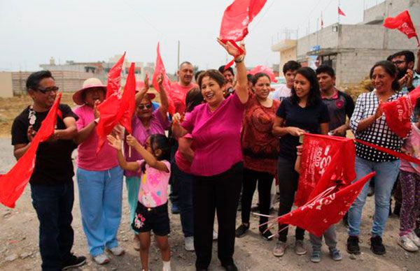 Antorcha conmemora el Día Internacional de la mujer