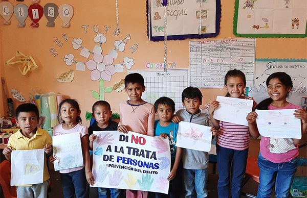 Previenen adicciones en Tecomatlán