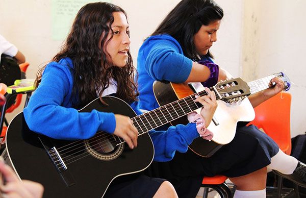 Antorcha magisterial promueve una educación integral en Oaxaca