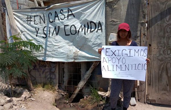 Distinguen con bandera blanca a familias con hambre en Querétaro 