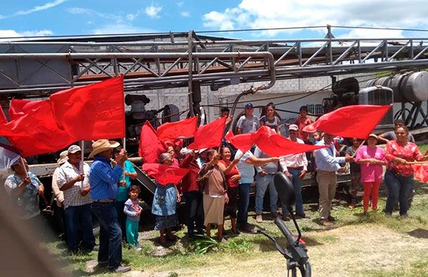 Tras 20 años de lucha, familias se benefician con pozo de agua 