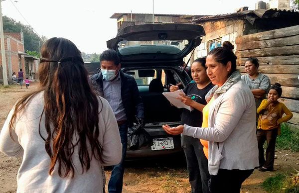 En Irimbo, antorchistas entregan despensas a familias afectadas por la contingencia