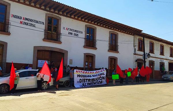 Afectados por cuarentena en Pátzcuaro, solicitan apoyo al gobierno municipal