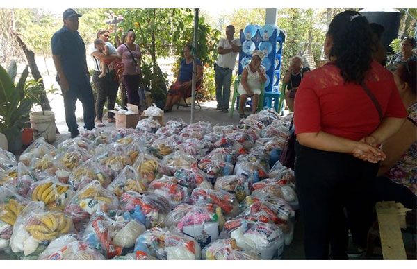 Antorchistas logran gestionar un centenar de despensas para familias de Gabriel Zamora