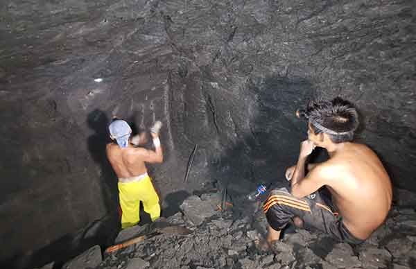 Desplaza extracción de ámbar al campo de Chiapas, mineros piden apoyo