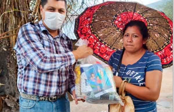 Reciben apoyos en alimentación habitantes de Jaumave 