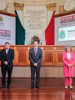 Cuitláhuac García inicia campaña electoral disfrazada de informe