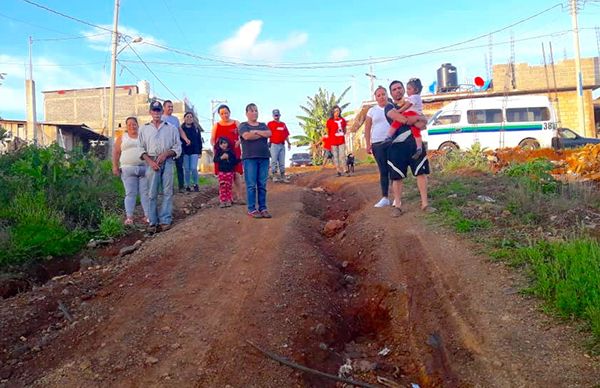 Continúan las gestiones en Ario de Rosales para el arreglo de calles en colonias populares