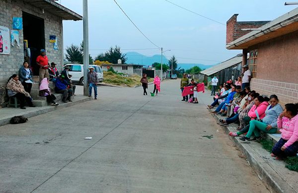 Autoridades de Salvador Escalante no atienden desabasto de agua potable