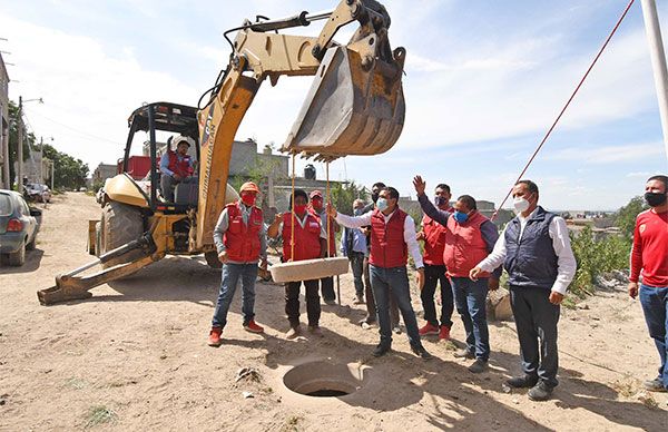 Garantizan servicios básicos en el Ejido Santa María