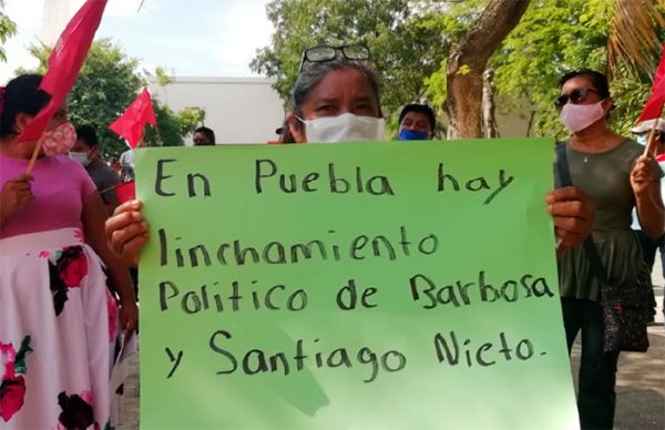 Quintanarroenses denuncian y repudian al gobernador poblano, Miguel Barbosa