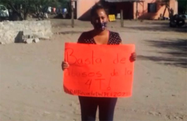 Familias de Viesca protestan en casa contra recorte al PEF 2021