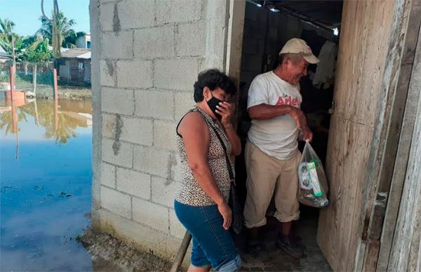 Antorcha entrega despensas a damnificados de Chetumal