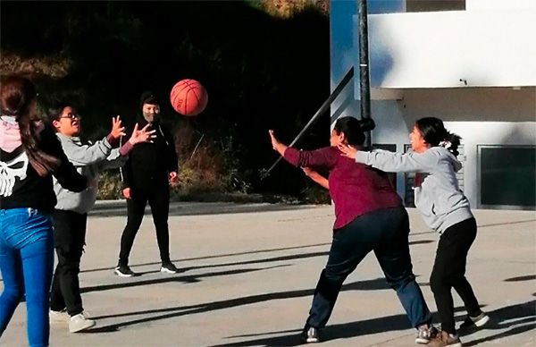 Fomenta Antorcha deporte en albergue estudiantil de Tlaxcala