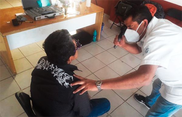 Antorcha RTC lleva campaña de salud visual gratuita a Villa Guerrero