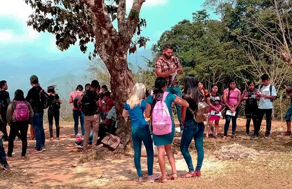 Acuerda comunidad de Chiapas regreso a actividades escolares