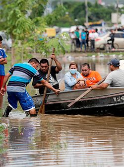 Se le olvidaron a AMLO y a Morena los inundados de Tabasco