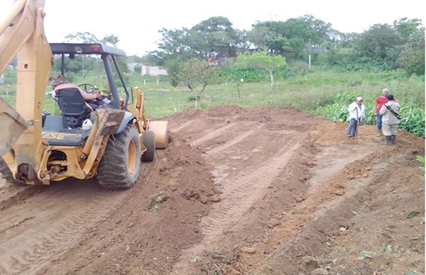 Logran acondicionamiento de calles en Ixhuatlán del Sureste