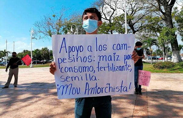 Gobernador de Quintana Roo provoca manifestación