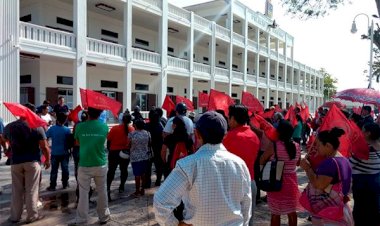 Campesinos de Quintana Roo piden insumos a gobernador