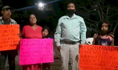 Respaldan colonos de Tlapa a antorchistas plantados frente al Palacio de Gobierno