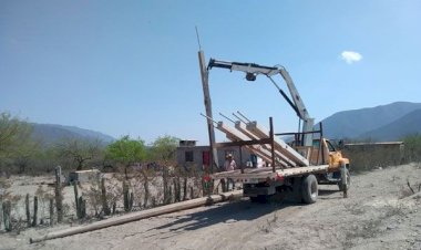 Avanza ampliación de red eléctrica en Llano del Carmen