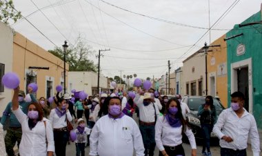 Registra Isidro Cruz candidatura a la presidencia municipal de Parras