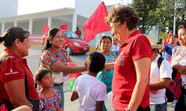 Asaltan a candidata de Ahuatempan; exigen seguridad a Barbosa