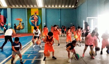 Fortalecen salud de niños y jóvenes con deporte en La Paz