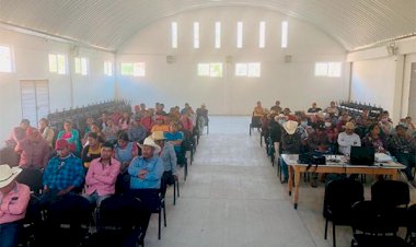 Se reúnen plenos antorchistas de Zapotitlán Tablas