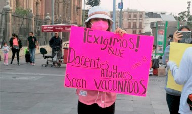 Exigimos vacunas para estudiantes y maestros de Ecatepec