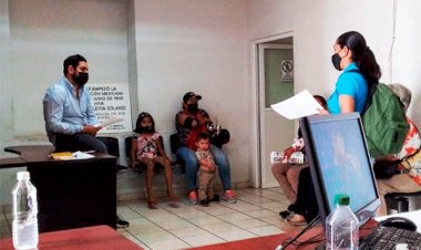 Recibe edil de Sinaloa de Leyva a comité antorchista