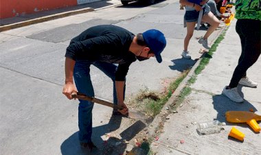 Brinda jóvenes universitarios apoyo en Tetela