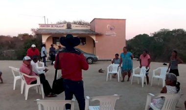 Pobladores de la costa de Oaxaca buscan respaldo de Antorcha