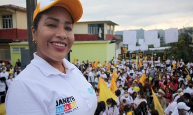 Reciben efusivamente a Janeth García en Chocamán