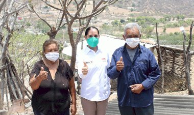 Olomatlán respalda a Cheli García