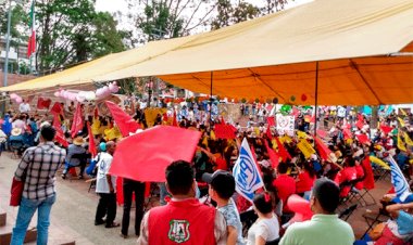 Antorchistas arropan a candidato por la coalición a la presidencia de Malinalco