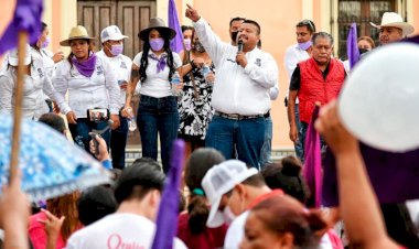Miguel Cruz cierra campaña, va por rescate de Parras