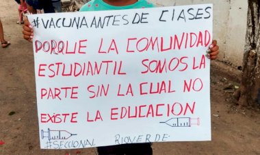 Estudiantes de Rioverde exigen ser vacunados antes de regresar a clases