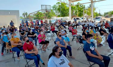 Familias sinaloenses consiguen apoyo del DIF gracias a organización