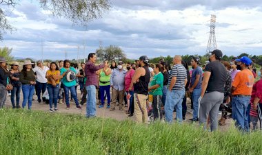 Visitan 300 familias próxima colonia antorchista en Durango; tendrán predio