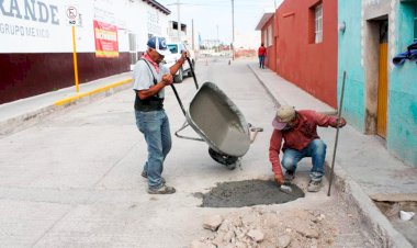 Continúa el trabajo de Obras Públicas en el municipio de Charcas