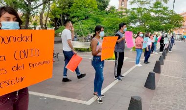 Estudiantes realizan cadena humana en Aguascalientes 