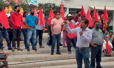 Denuncian antorchistas política de oídos sordos en Tehuacán