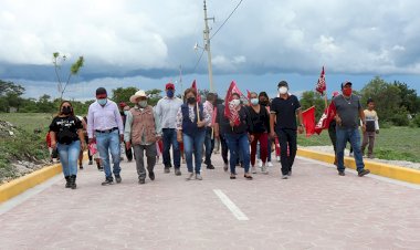 Inaugura alcaldesa de Tepexi adoquinado en Agua Santa Ana