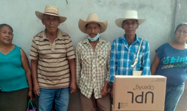 Campesinos antorchistas de Leonardo Bravo reciben semillas y herbicidas