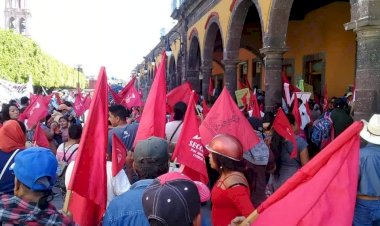 Marcha –plantón en Valle De Santiago